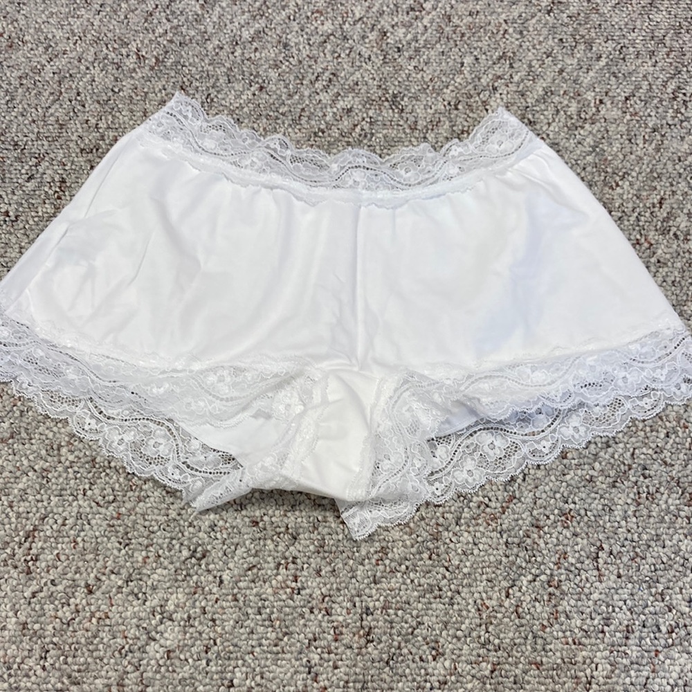 Knock out tap pant in white size large made in the USA